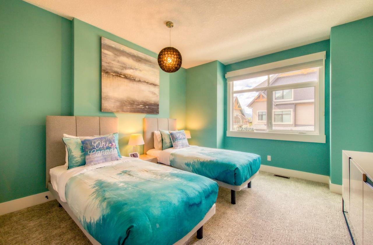 Nomad By Samsara Resort - Panorama Top View - 4Br & 5Bth Canmore Exterior photo